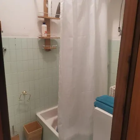 Monovano Elllen Grado Buitenkant foto